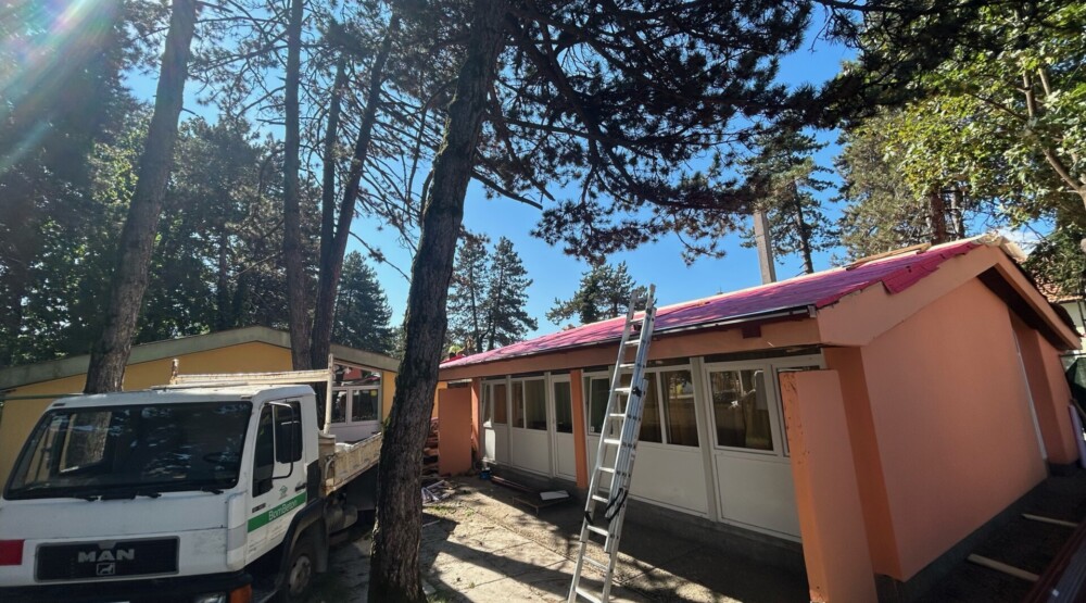 Cetinje: U toku zamjena krova i oluka na JPU „Zagorka Ivanović“