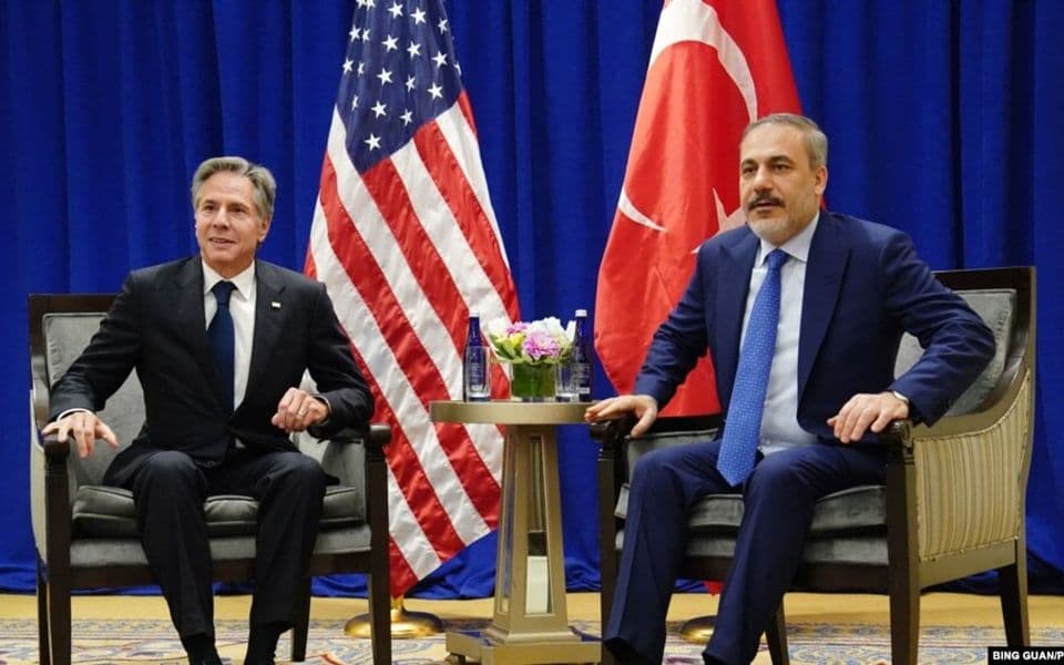 Šef turske diplomatije i Blinken razgovarali o incidentu s obaranjem drona