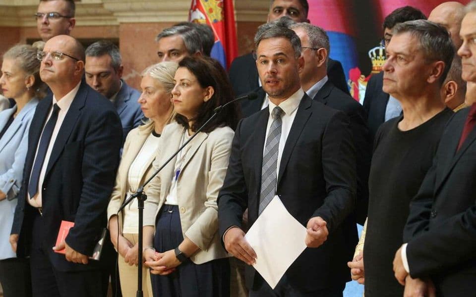 Borba za fer i poštene izbore: Opozicija podnosi prijavu protiv Aleksandra Vučića