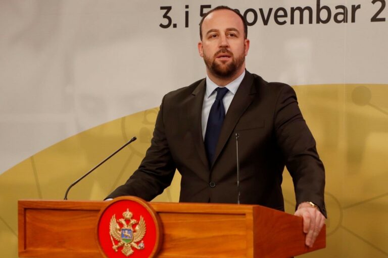 Nikolić: Vlada koja zavisi od poslušnika Srbije i Rusije, ne može biti proevropska