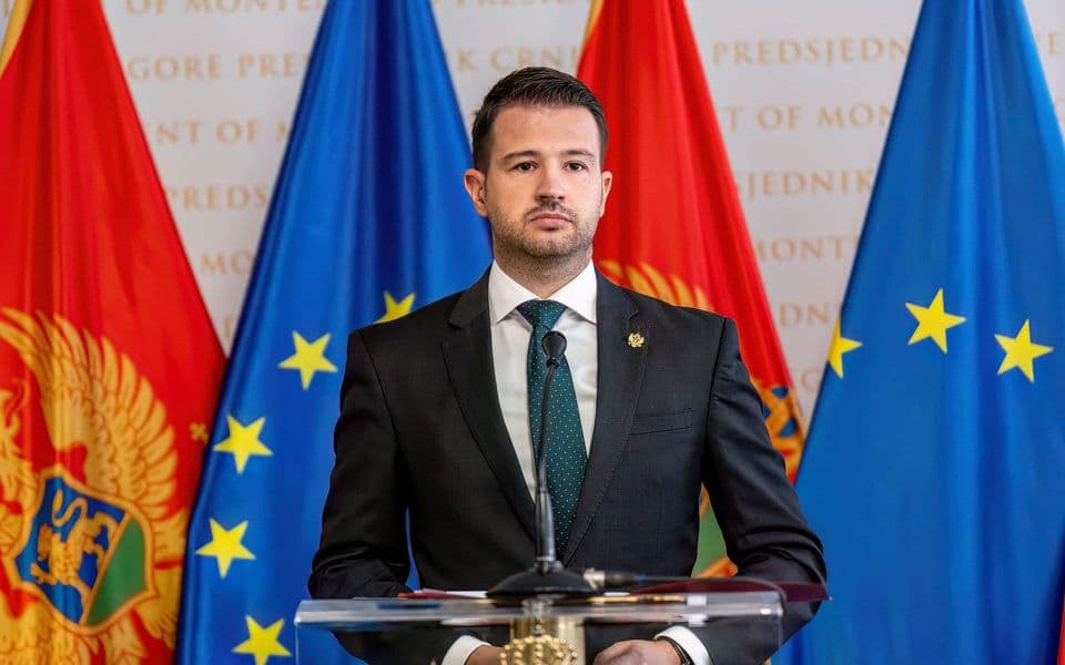 Milatović pružio podršku fudbalerima: Crna Gora je ponosna na vas