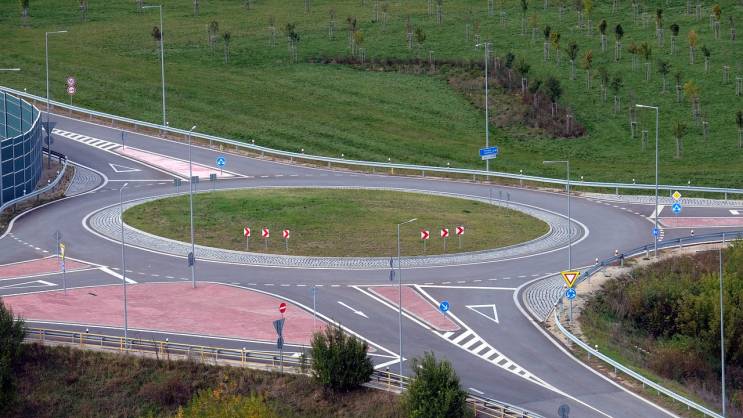 Ova zemlja ima NAJVEĆI BROJ kružnih tokova: Vjerovali ili ne, čak 42.986
