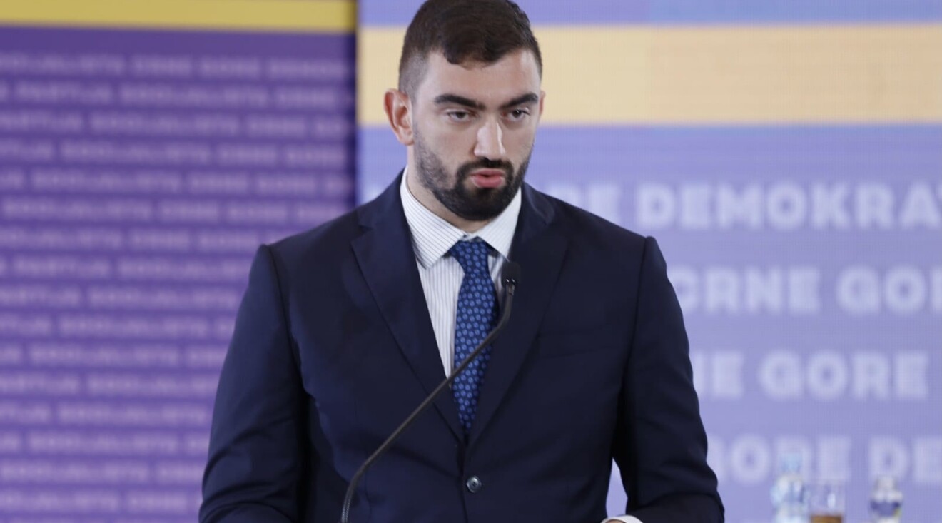 Klikovac: Na odbornicu Mićović prešao virus opsesije DPS-om