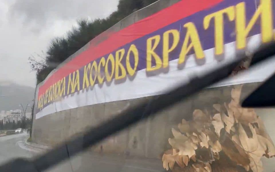 SDP: Transparent postavljen u Budvi oslikava politički i društveni sumrak u Crnoj Gori