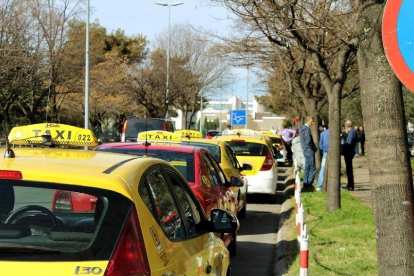 Ulicama Podgorice saobraća 759 taksi vozila