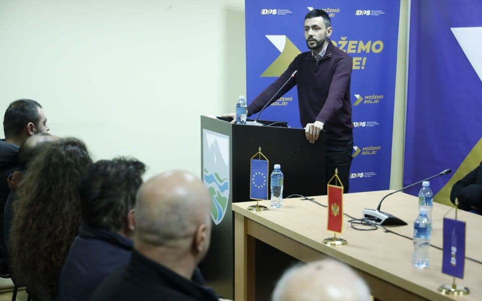 Živković na tribini u Gusinju: Nema savremene i razvijene Crne Gore bez snažnog DPS-a