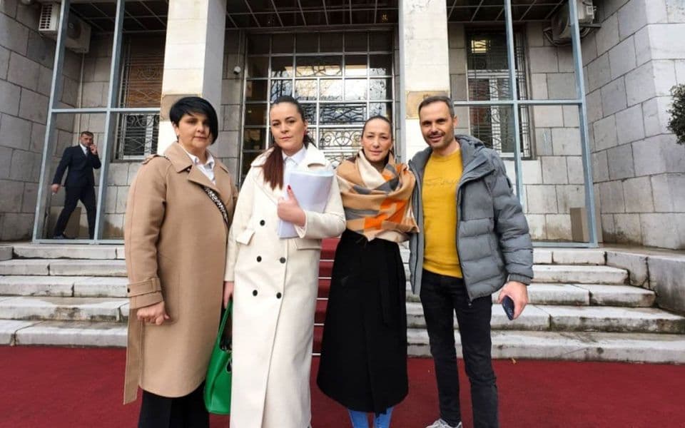 Poslanici, Glasajte – ZA!
