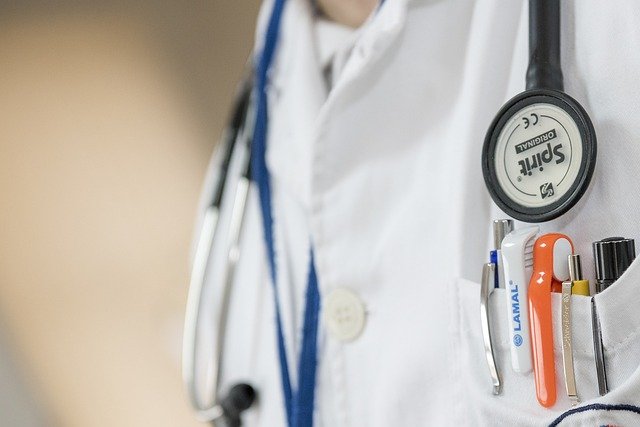 Sindikat slobodnih radnika KCCG: U menadžmentu “vanredno stanje”, sumnjamo da se uništava dokumentacija, kucaju ugovori…