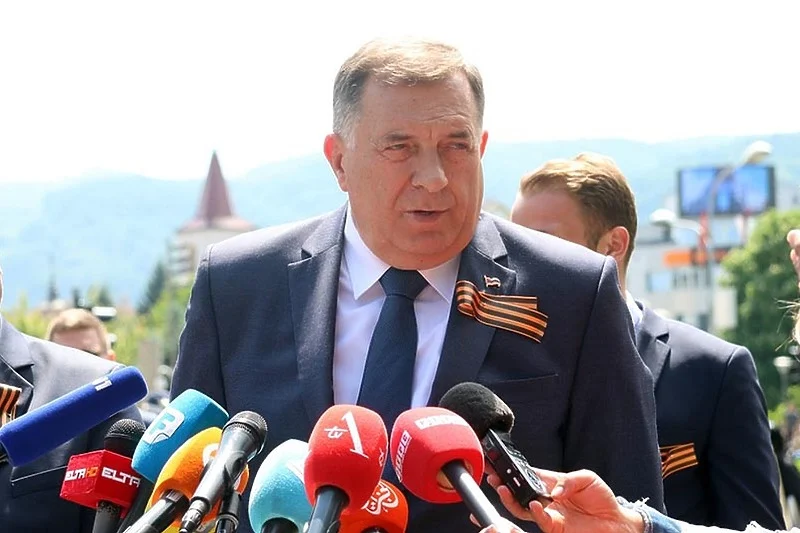 Dodik: Podrška Trampu, želimo mu da Bajdena pošalje u istoriju
