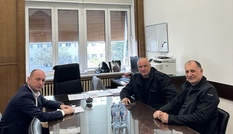 Knežević ponudio podršku Sindikatu lučkih i transportnih radnika