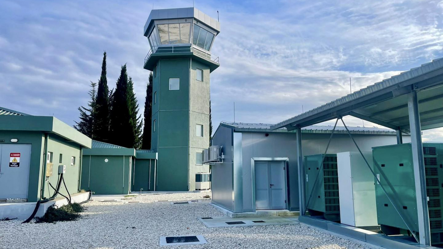Vazduhoplovna baza Kučova u Albaniji stavljena u službu NATO-a