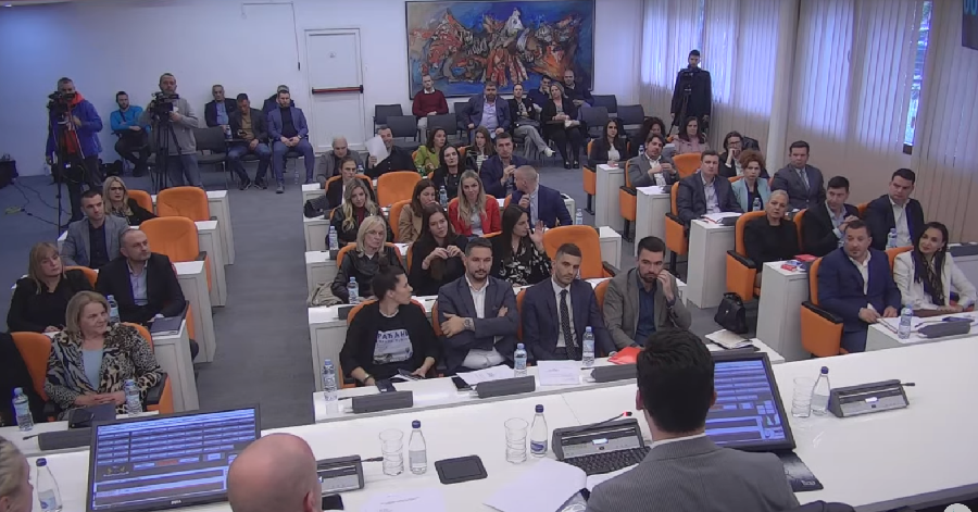 (UŽIVO) Jovanović: Stvari očigledno ne funkcionišu, mandat se mora vratiti građanima