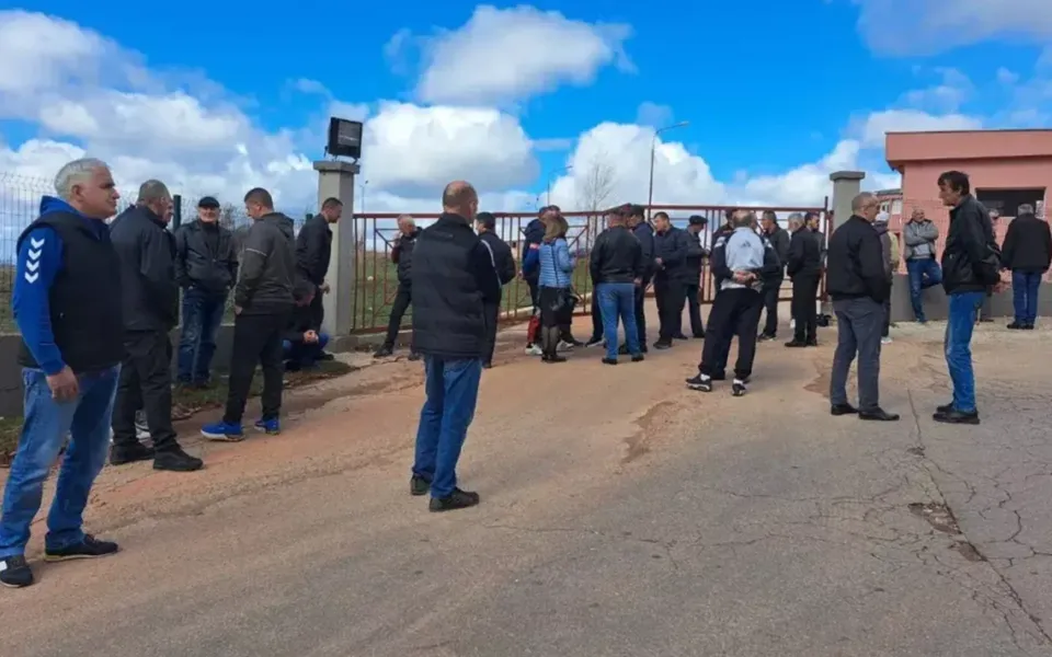 Bivši radnici Boksita blokirali rudokope u Župi nikšićkoj