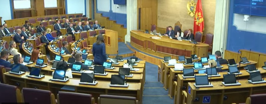 Milović odgovorio Adžiću: Vaše optužbe zahtijevaju tretman pred nadležnim organima, znate đe je SDT