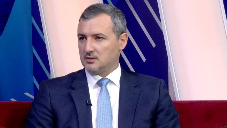 U dvorištu “Deponije” 600 tona guma; Božović: Moramo izbjeći eko-katastrofu