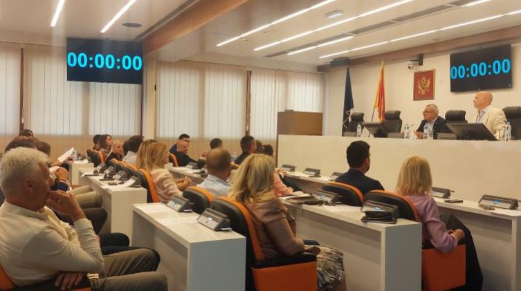 Sjednica prekinuta, jer nije predložen kandidat za predsjednika SO Budva
