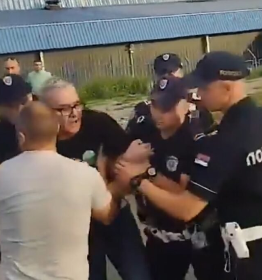 Uhapšeni aktivisti Nebojša Petković i Zlatko Kokanović na protestu ,,Ne damo Jadar”