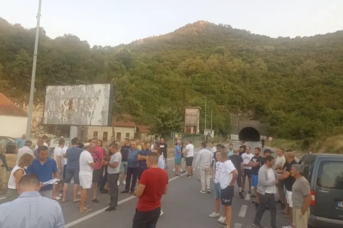 Završena blokada Budoša: Mještani Straševine traže uklanjanje otpada