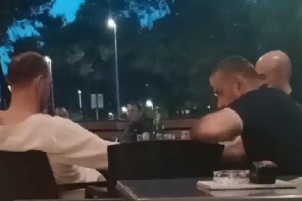 Spajić plaća Bešića 5.000 eura mjesečno da promoviše PES i podučava poslanike?!