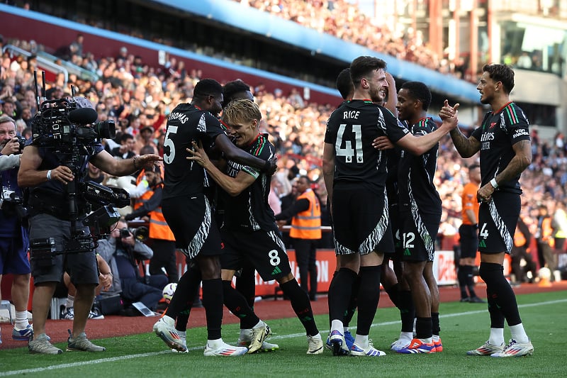 Arsenal slavio na teškom gostovanju protiv Aston Ville i potvrdio šampionske ambicije