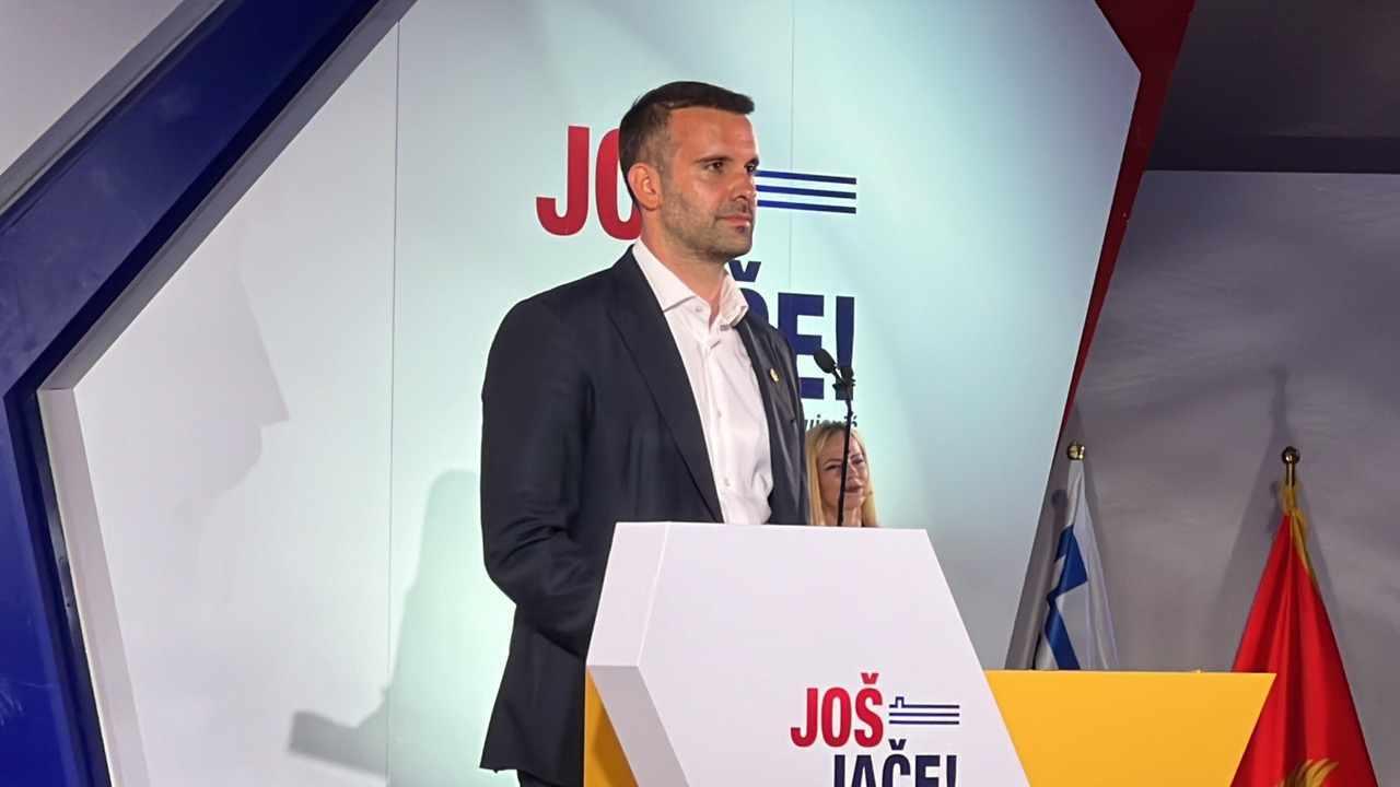 Spajić: Dosta je bilo mlaćenja prazne slame, sudite nam po našim djelima