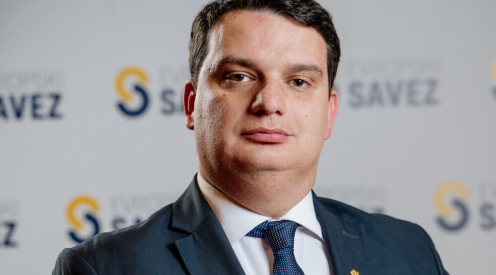 Odžić: Svako ko bude glasao za povećanje PDV-a u turizmu, glasa za gašenje turizma u Crnoj Gori