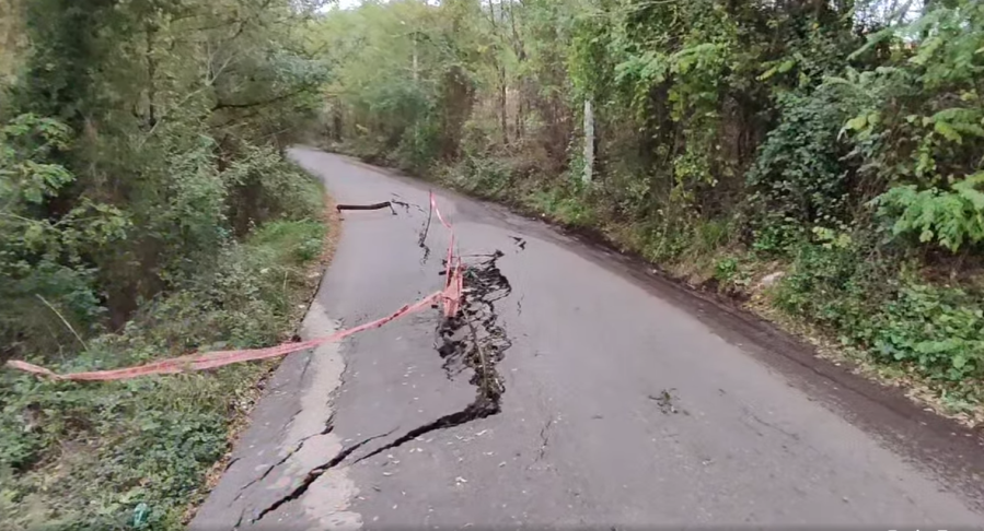 Klizište vreba na putu ka Spužu