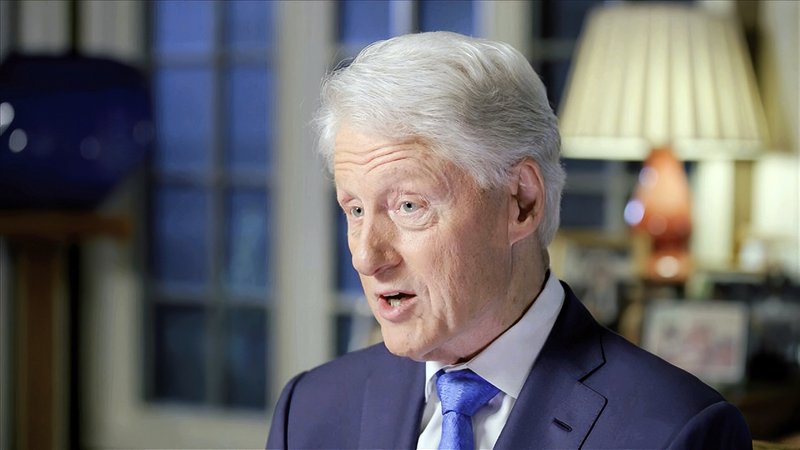 Dobio groznicu: Hospitalizovan Bil Klinton