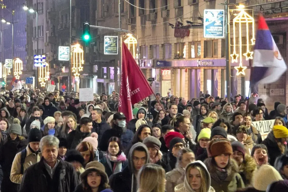 “Ne plašimo se”, “Hoćemo pravdu”: Skup podrške napadnutim studentima održan u Beogradu (FOTO/VIDEO)
