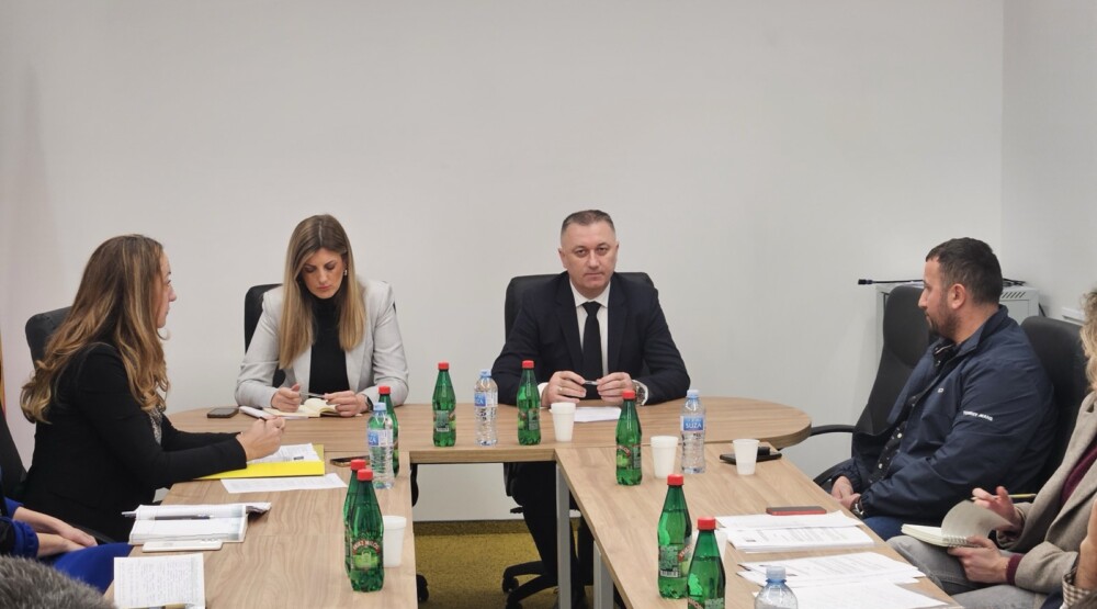 Vlada da preuzme obavezu za jednokratno obeštećenje porodicama civilnih žrtava rata