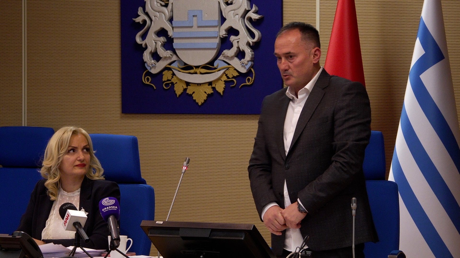 Vučinić: Moglo se sačekati sa usvajanjem PUP-a, važnije je gasiti požare nego sjedjeti za stolom i čitati dokumenta