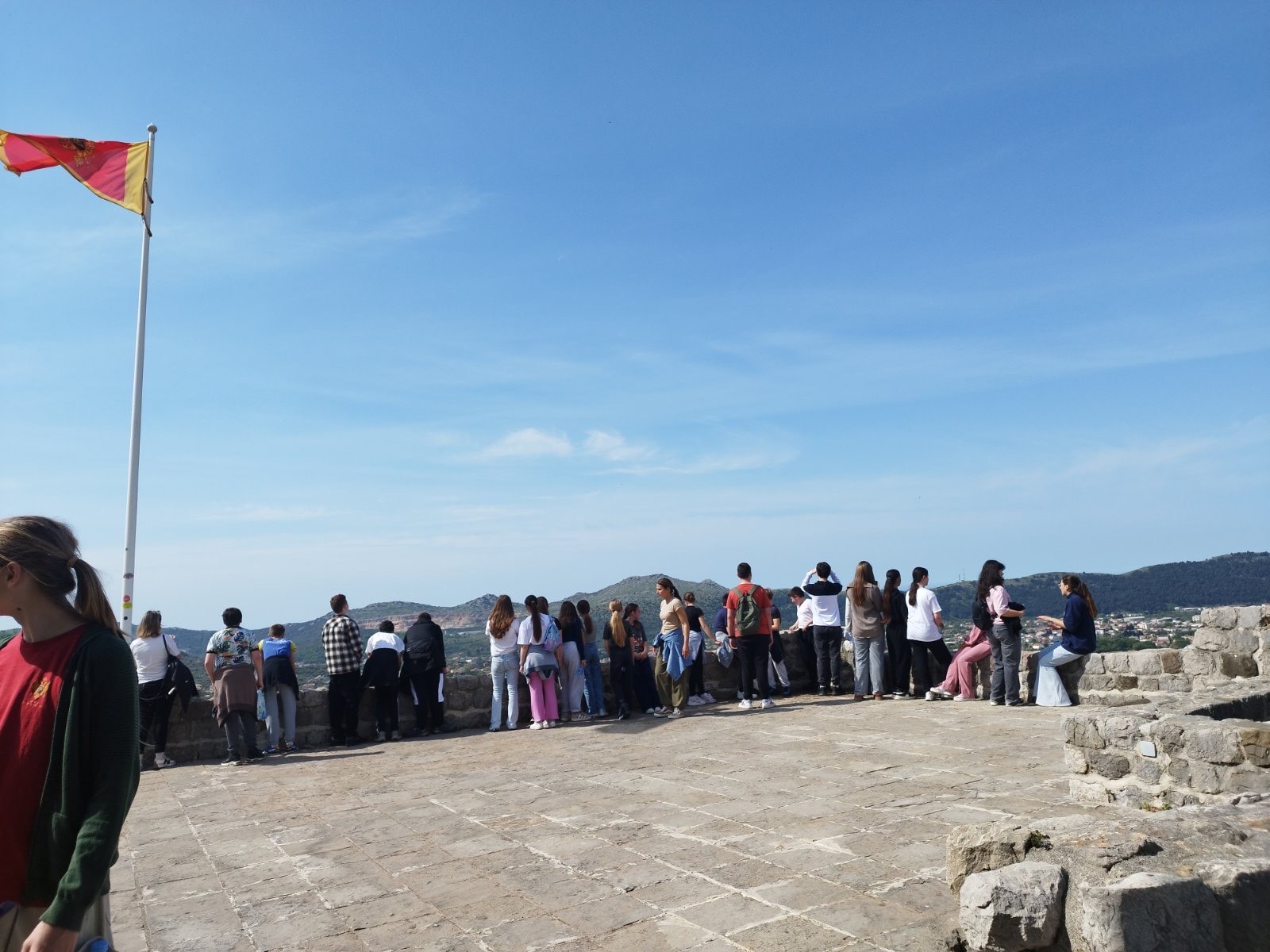 Turistička organizacija Bar obilježila Dan planete Zemlje edukativnom pješačkom turom