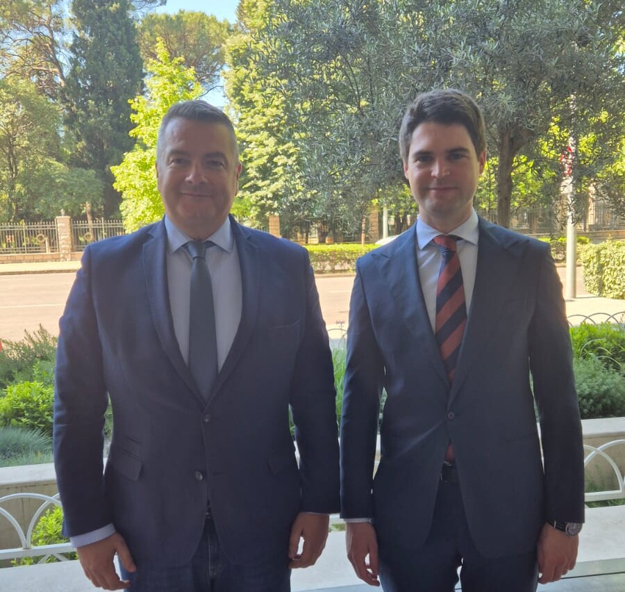 Vuksanović sa Reslerom: Važnost očuvanja identiteta, jezika, kulture i tradicije Hrvata u Crnoj Gori