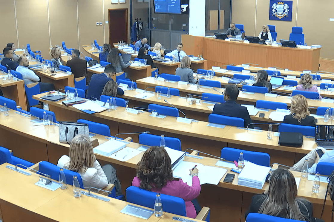 Skupština Glavnog grada: Usvojen Izvještaj o radu gradonačelnika, preuzet dio duga Vodovoda
