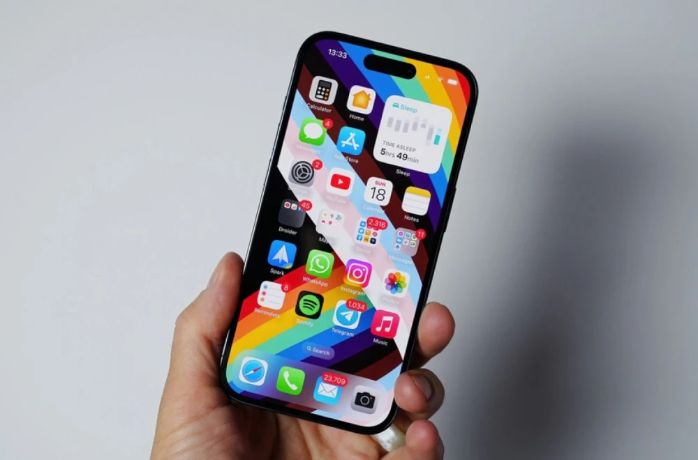 Stiže zakrivljeni iPhone od stakla