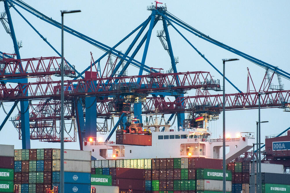 Kontejnerski terminal u Hamburgu, Foto: Beta/AP