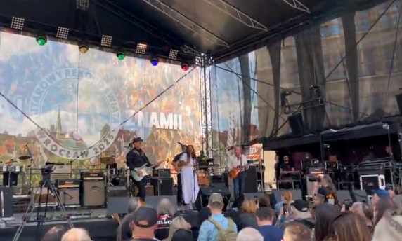 Foto: Printscreen/ X/ BluesRocken