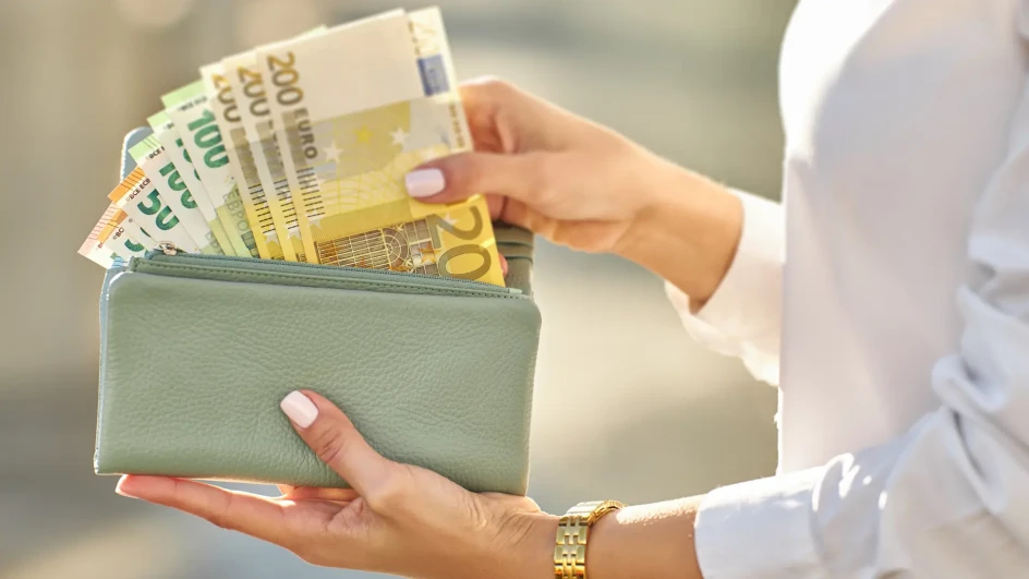 Prosječna zarada u avgustu iznosila 1.015 eura