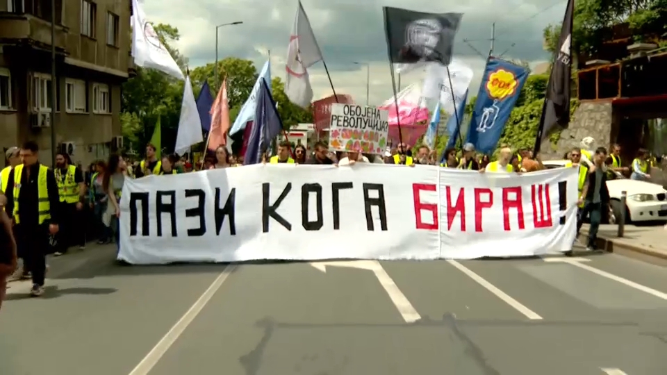Protest studenata i građana u Beogradu: Pozvali na vanredne izbore