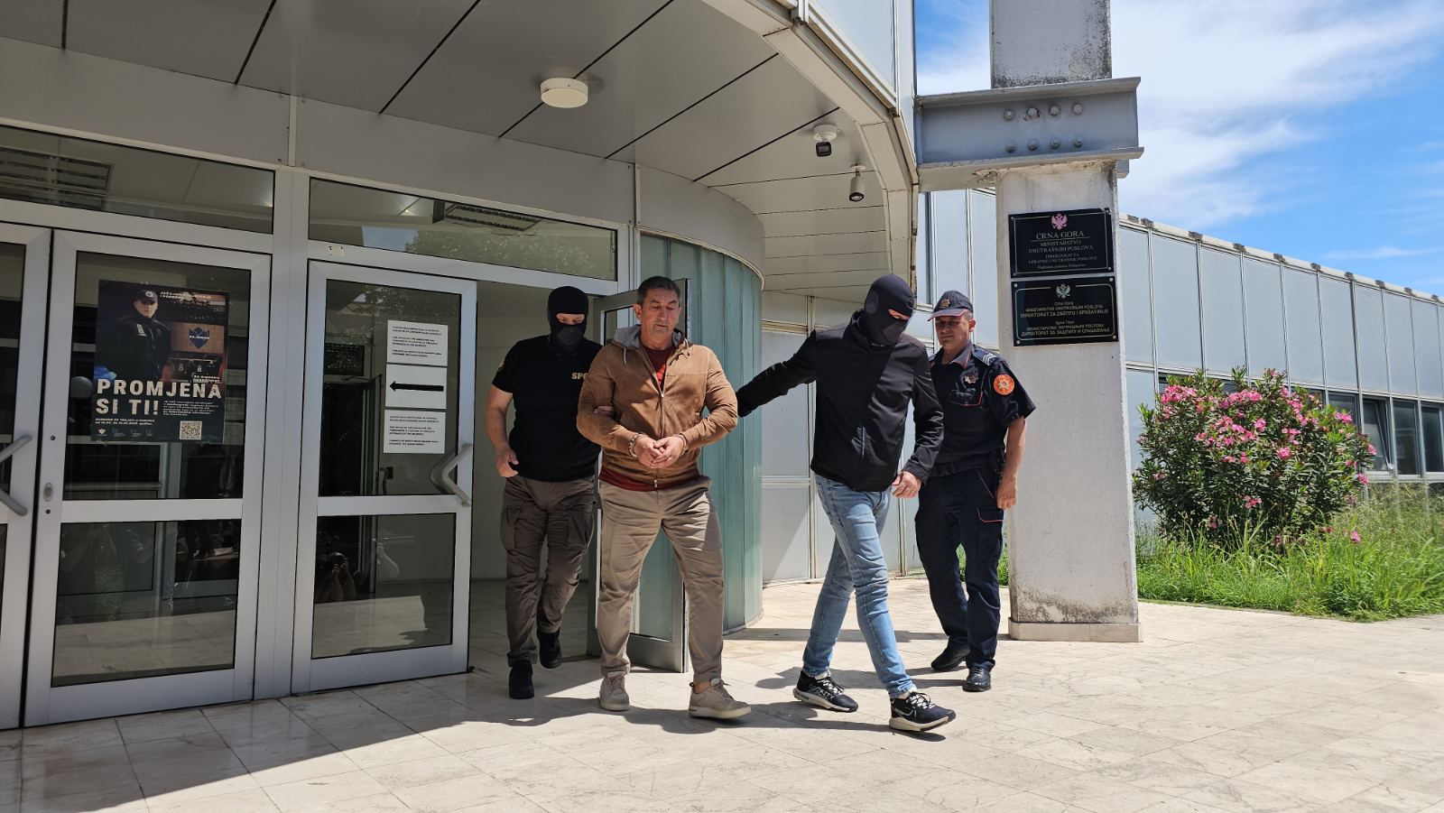 Podignuta optužnica protiv Duška Golubovića i Sandera Stanaja zbog šverca cigareta