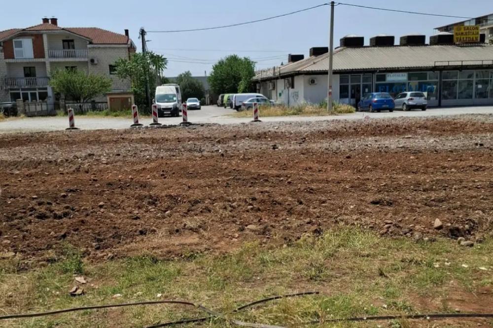 Rekonstrukciju Ul Vojislavljevića započeli juče, danas bez radnika na mjestu izvođenja radova