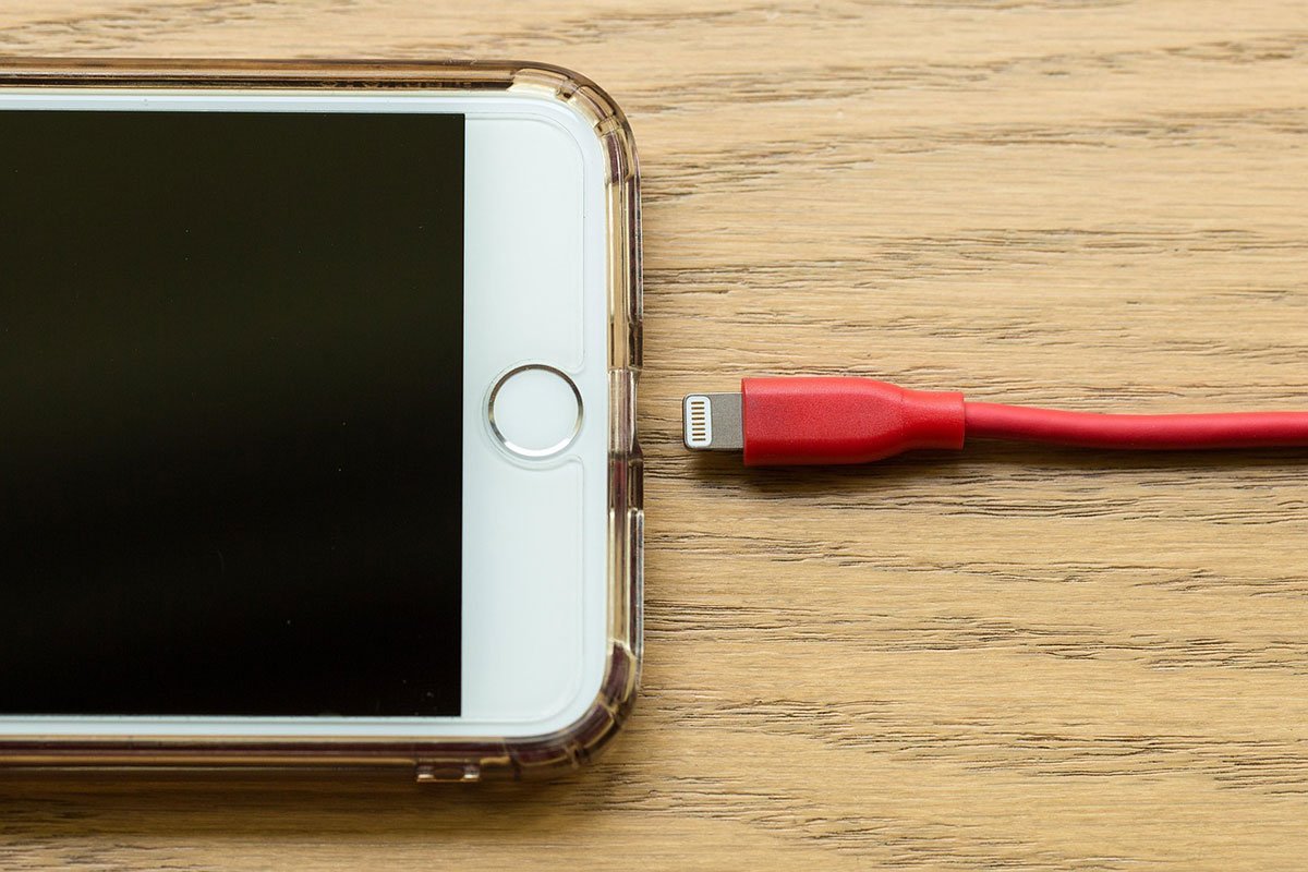 Punite telefon do 80% da baterija traje duže – istina ili mit?