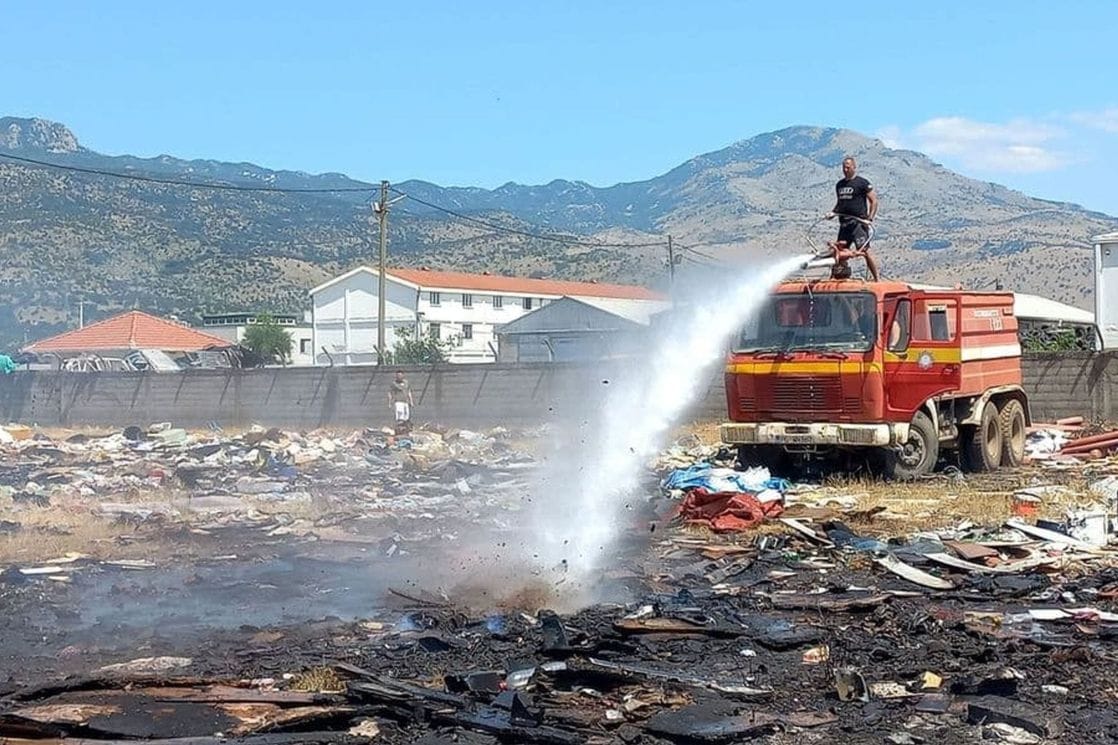 Kod deponije na Vrelima će se dežurati 24 časa zbog paljenja guma i smeća