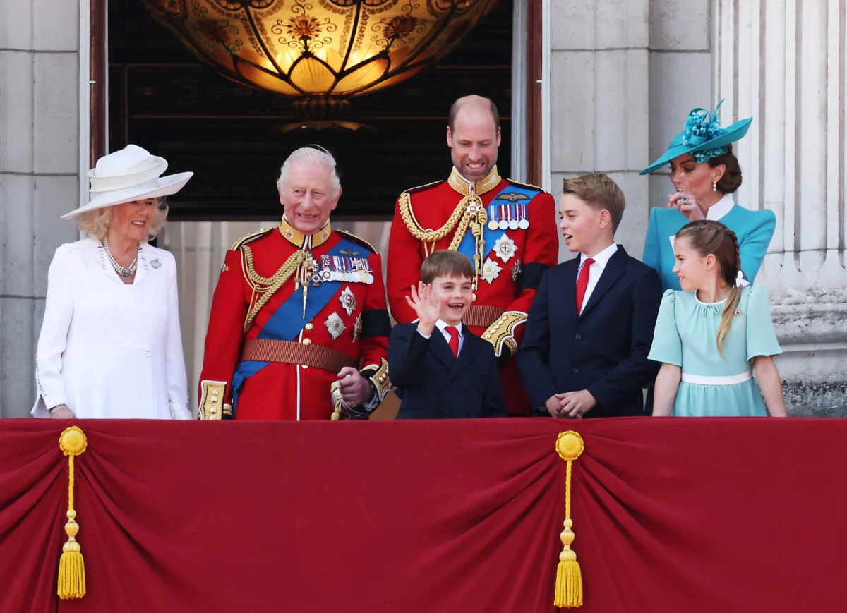 Princ Louis tokom kraljevske ceremonije privukao pažnju svojim grimasama