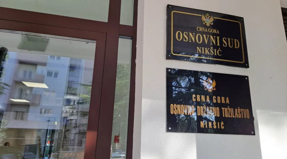 Nikšićaninu određeno zadržavanje, sumnja se da je tukao djecu
