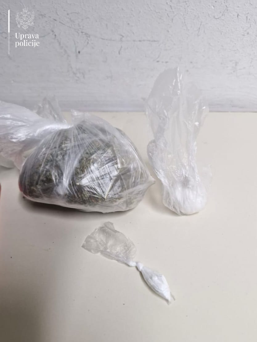 Budva: Uhapšen državljanin BiH, bježao policiji, oduzeti mu kokain i marihuana