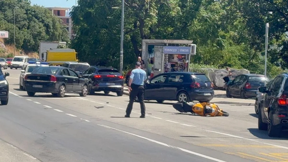 Sudar u Sutomoru, povrijeđen motociklista