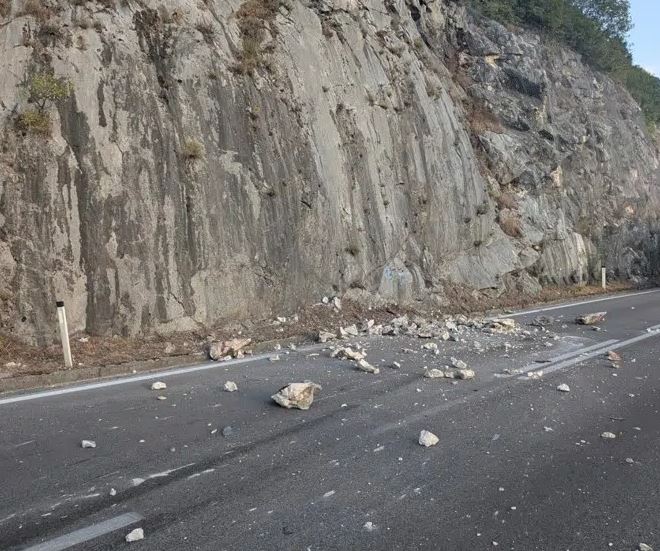 Udes na putu Danilovgrad-Nikšić, saobraćaj se preusmjerava preko Glave Zete