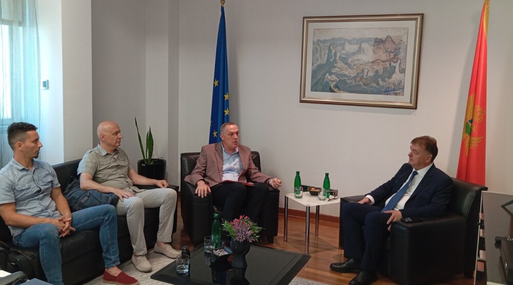 Aleksić sa Sindikatom prosvjete: Neophodan nastavak socijalnog dijaloga