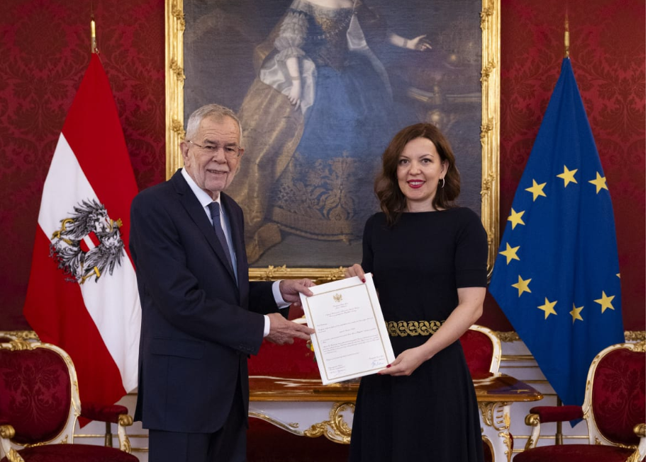 Stanica Anđić i Aleksandar van der Belen (Foto: Ministarstvo vanjskih poslova)